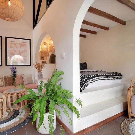Seminyak Beach Bungalow Studio Villa 1 With Private Pool Sbb1 Екстериор снимка
